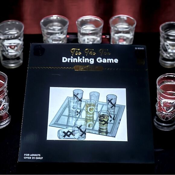 TIC-TAC-TOE l 10-piece Adult Drinking Game l Glass l Hone, Bar, Game Room l NIB - Picture 1 of 6